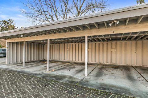 Tiny photo for 1278 Maple Leaf Ct Ct #2C, Medford, OR 97504 (MLS # 220213341)