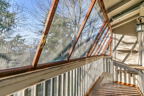 Tiny photo for 1278 Maple Leaf Ct Ct #2C, Medford, OR 97504 (MLS # 220213341)