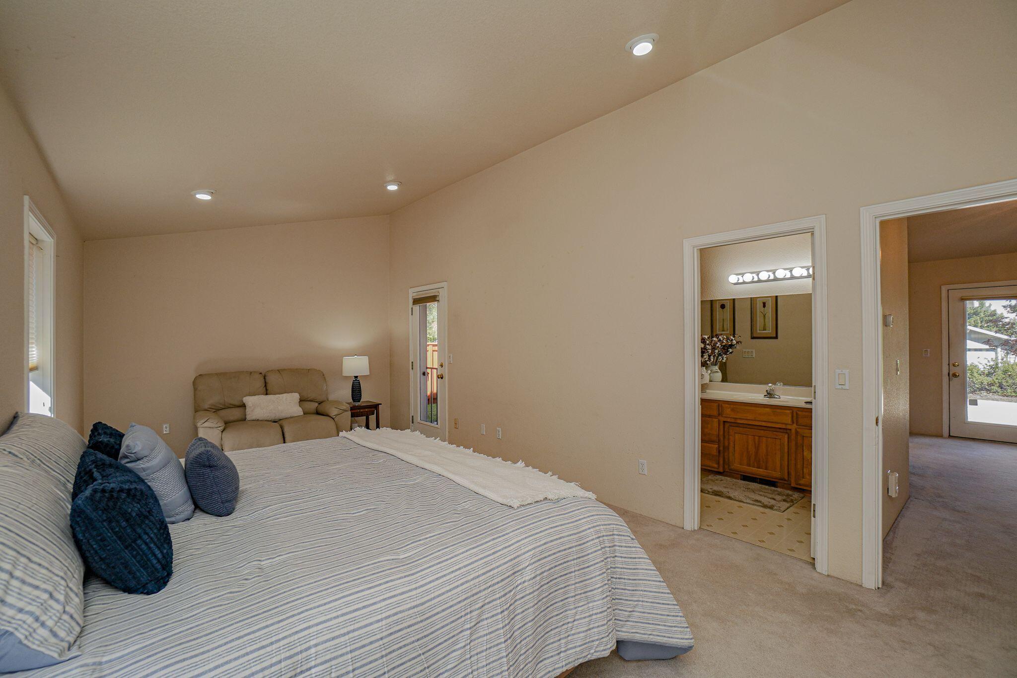 Oak Knoll Meadows Phase 4 - Residential