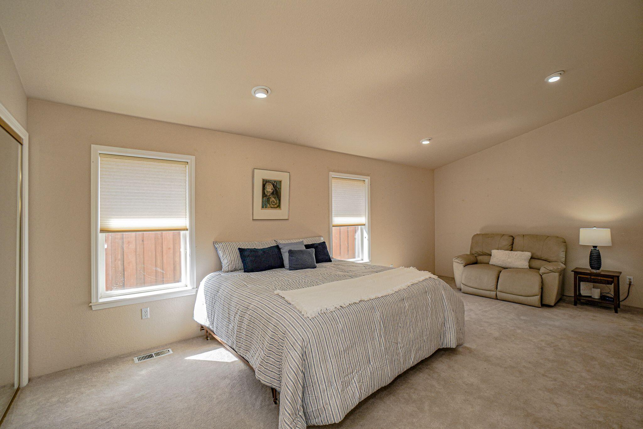 Oak Knoll Meadows Phase 4 - Residential