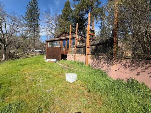 Tiny photo for 7422 Rogue River Drive, Shady Cove, OR 97539 (MLS # 220217333)