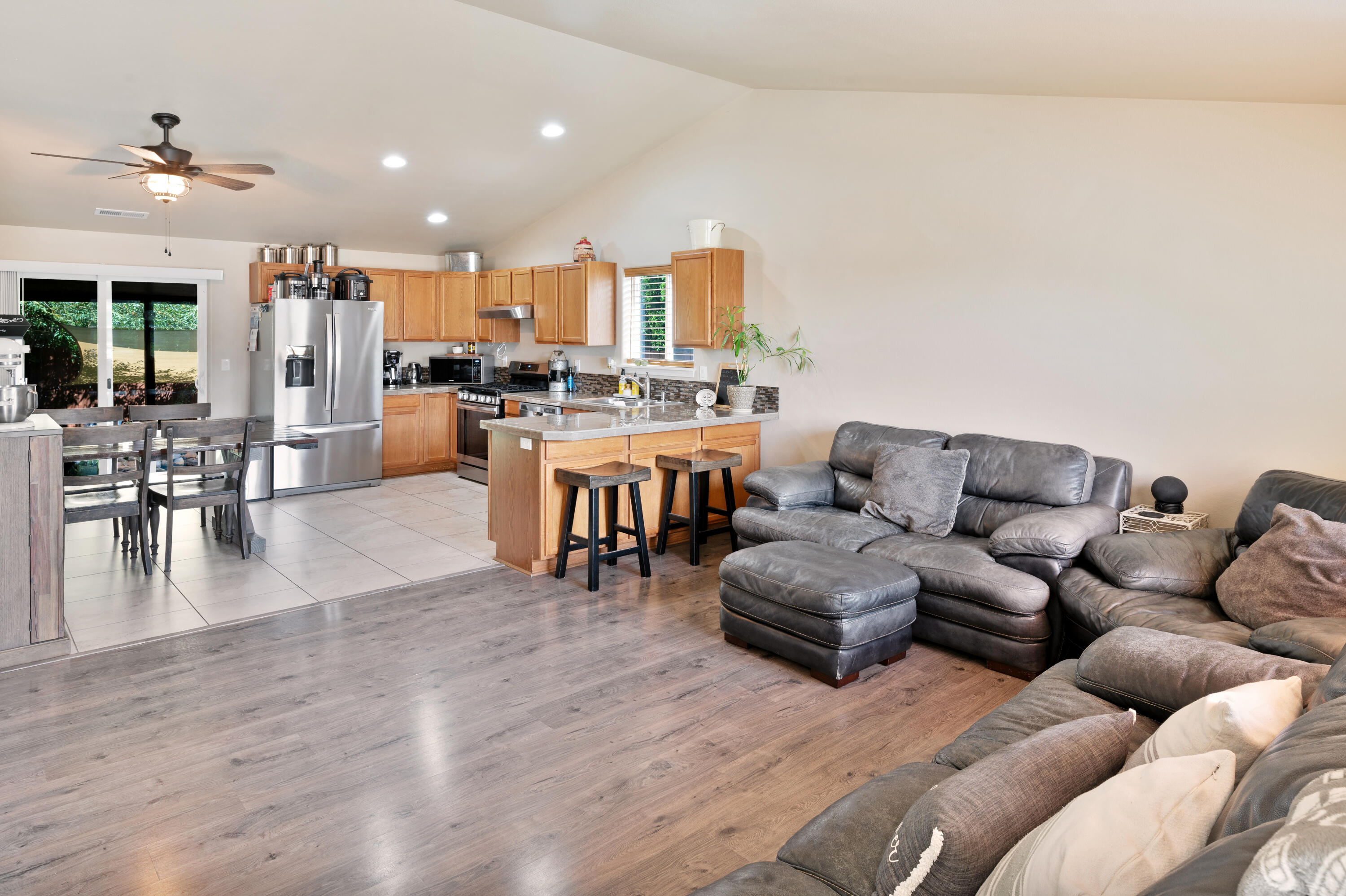 Vista Dorado - Residential