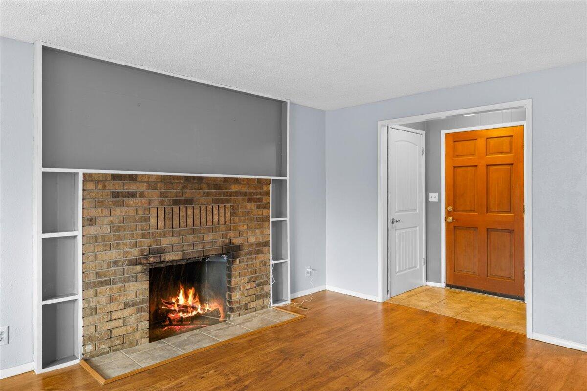 Brookhurst Villa Unit No 2 - Residential