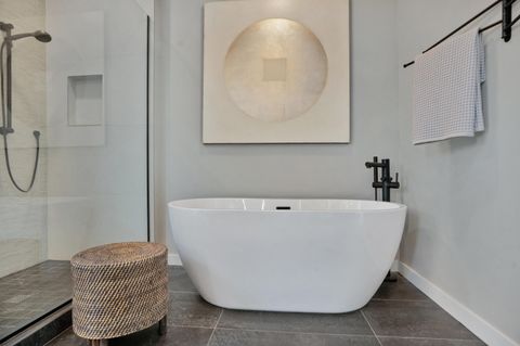 Tiny photo for 61250 Meeks Trail, Bend, OR 97702 (MLS # 220217009)