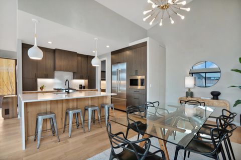 Tiny photo for 61250 Meeks Trail, Bend, OR 97702 (MLS # 220217009)