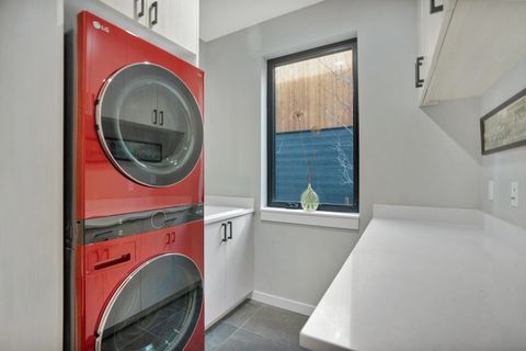 Tiny photo for 61250 Meeks Trail, Bend, OR 97702 (MLS # 220217009)