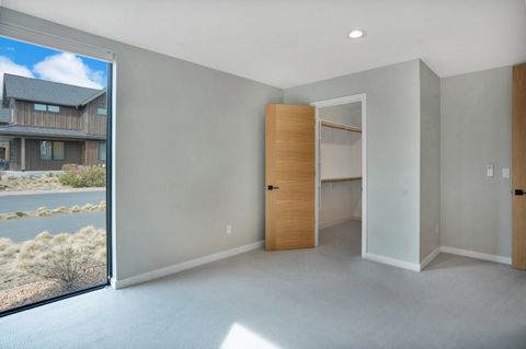 Tiny photo for 61250 Meeks Trail, Bend, OR 97702 (MLS # 220217009)