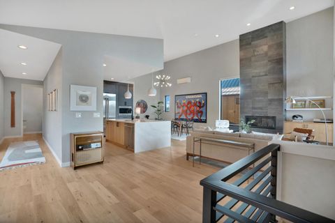 Tiny photo for 61250 Meeks Trail, Bend, OR 97702 (MLS # 220217009)