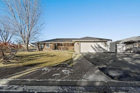 Tiny photo for 5101 Laurelwood Drive, Klamath Falls, OR 97603 (MLS # 220214059)