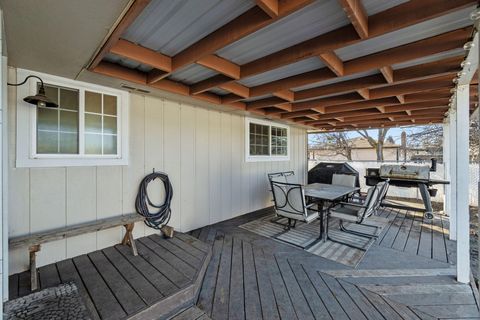 Tiny photo for 5101 Laurelwood Drive, Klamath Falls, OR 97603 (MLS # 220214059)