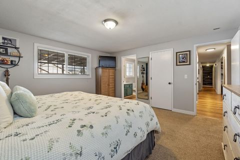 Tiny photo for 5101 Laurelwood Drive, Klamath Falls, OR 97603 (MLS # 220214059)