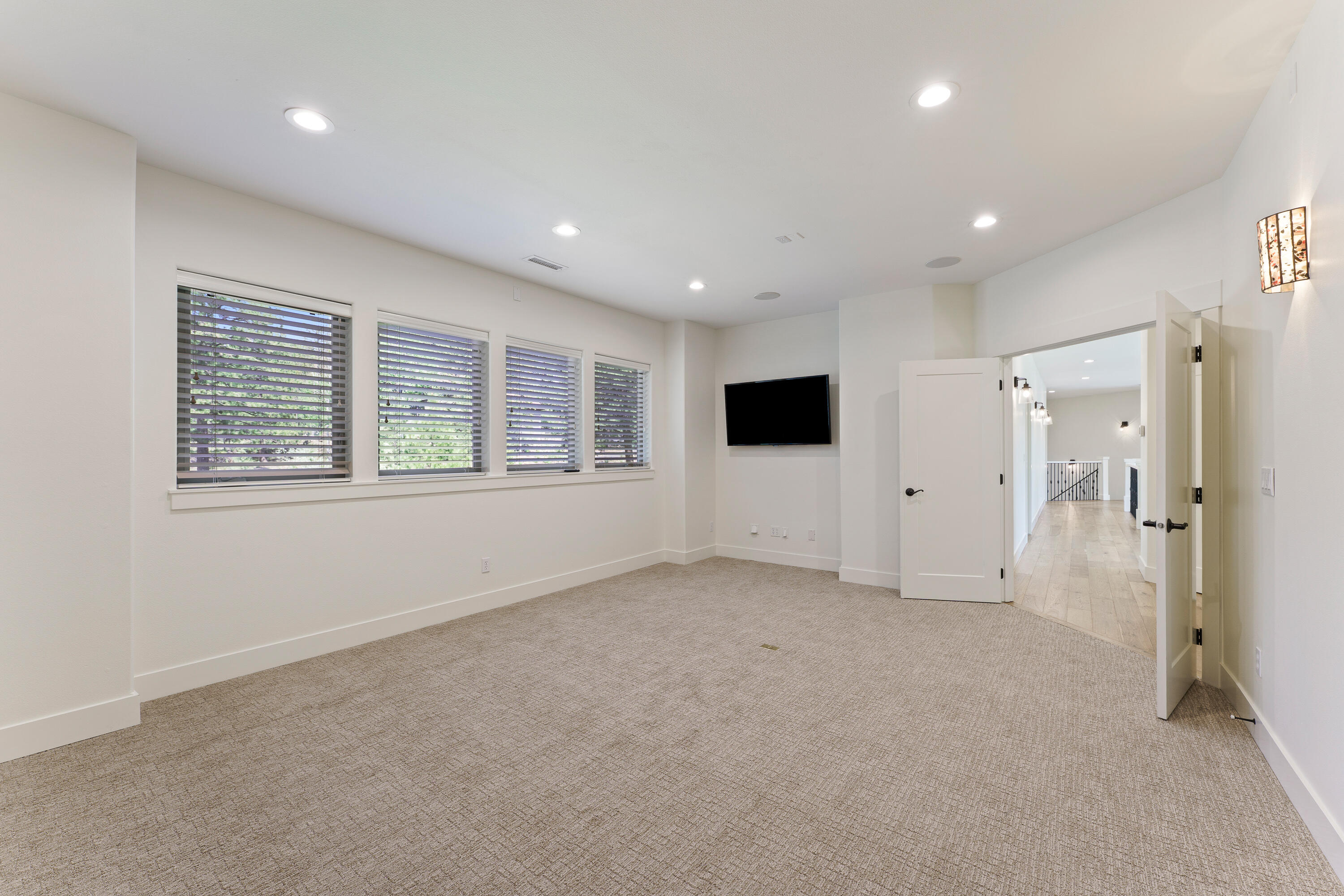 Woodside Ranch - Residential