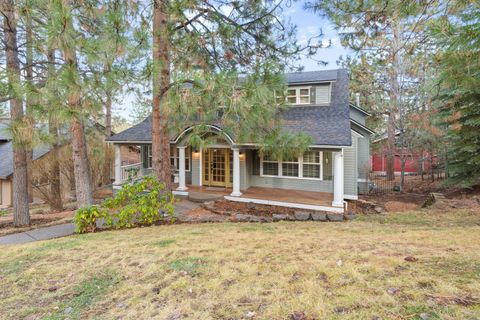 Tiny photo for 250 NW 17th Street, Bend, OR 97703 (MLS # 220213564)