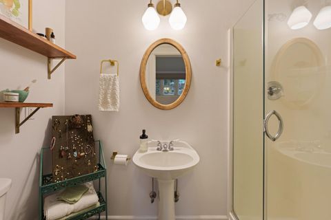 Tiny photo for 250 NW 17th Street, Bend, OR 97703 (MLS # 220213564)