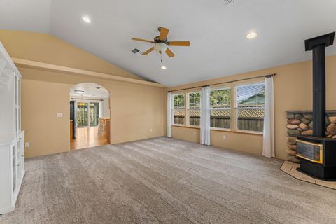 Tiny photo for 2188 Marie Drive, Grants Pass, OR 97526 (MLS # 220217672)