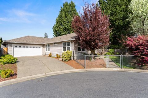 Tiny photo for 2188 Marie Drive, Grants Pass, OR 97526 (MLS # 220217672)