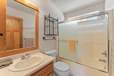 Tiny photo for 2188 Marie Drive, Grants Pass, OR 97526 (MLS # 220217672)