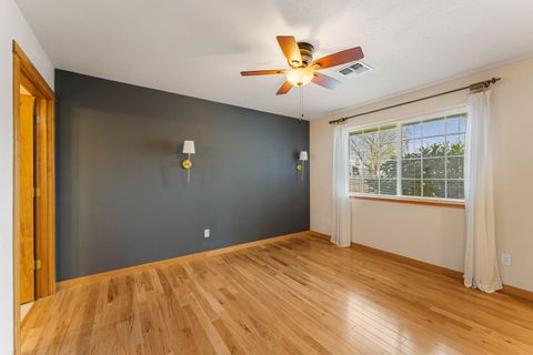 Tiny photo for 2188 Marie Drive, Grants Pass, OR 97526 (MLS # 220217672)