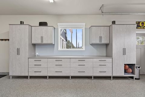 Tiny photo for 5785 NW Cedar Place, Prineville, OR 97754 (MLS # 220210274)