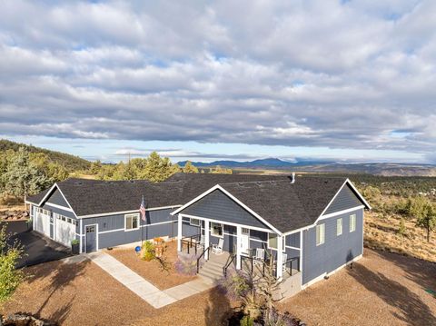 Photo of 5785 NW Cedar Place, Prineville, OR 97754 (MLS # 220210274)
