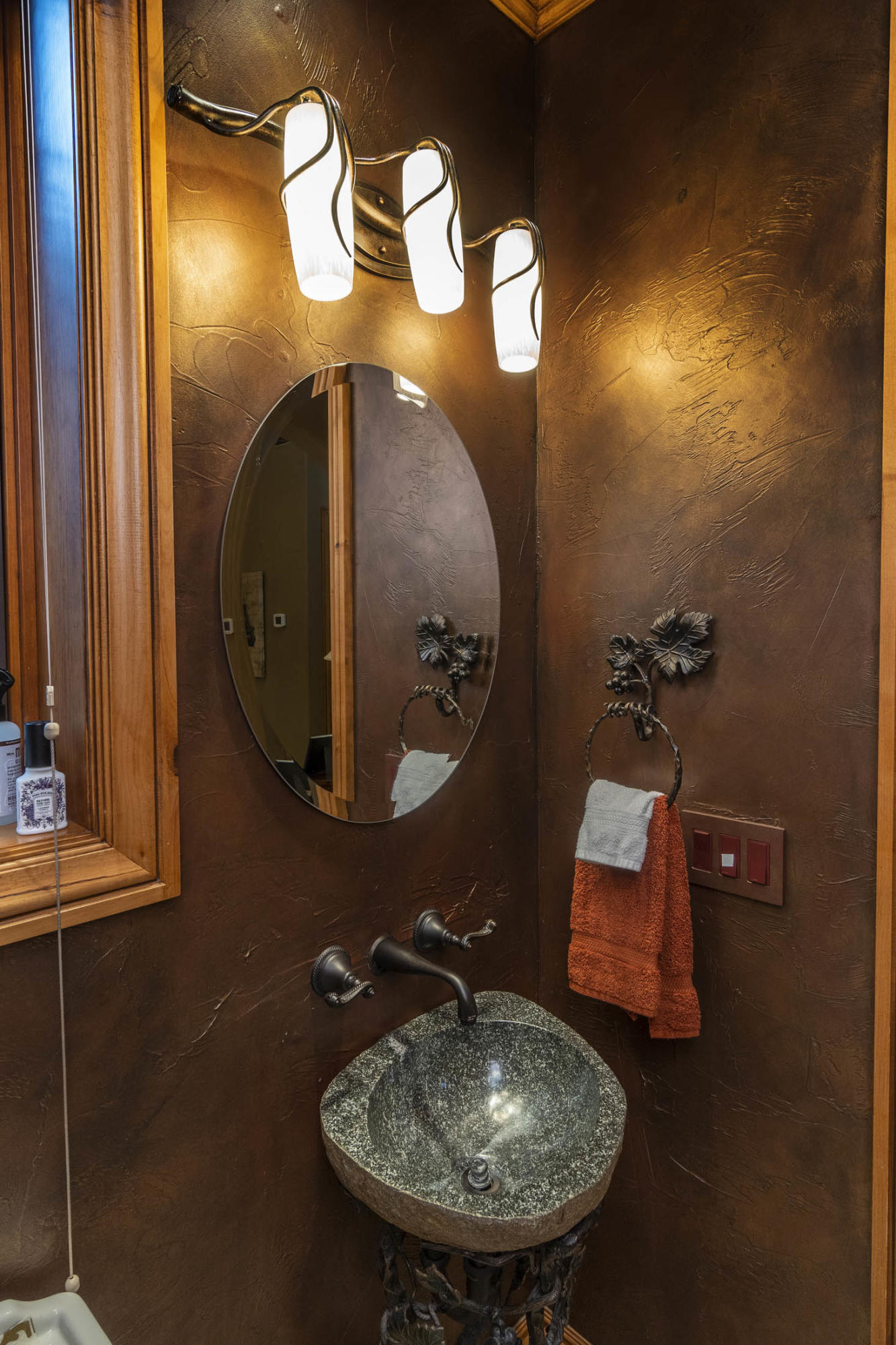 Broken Top - Residential