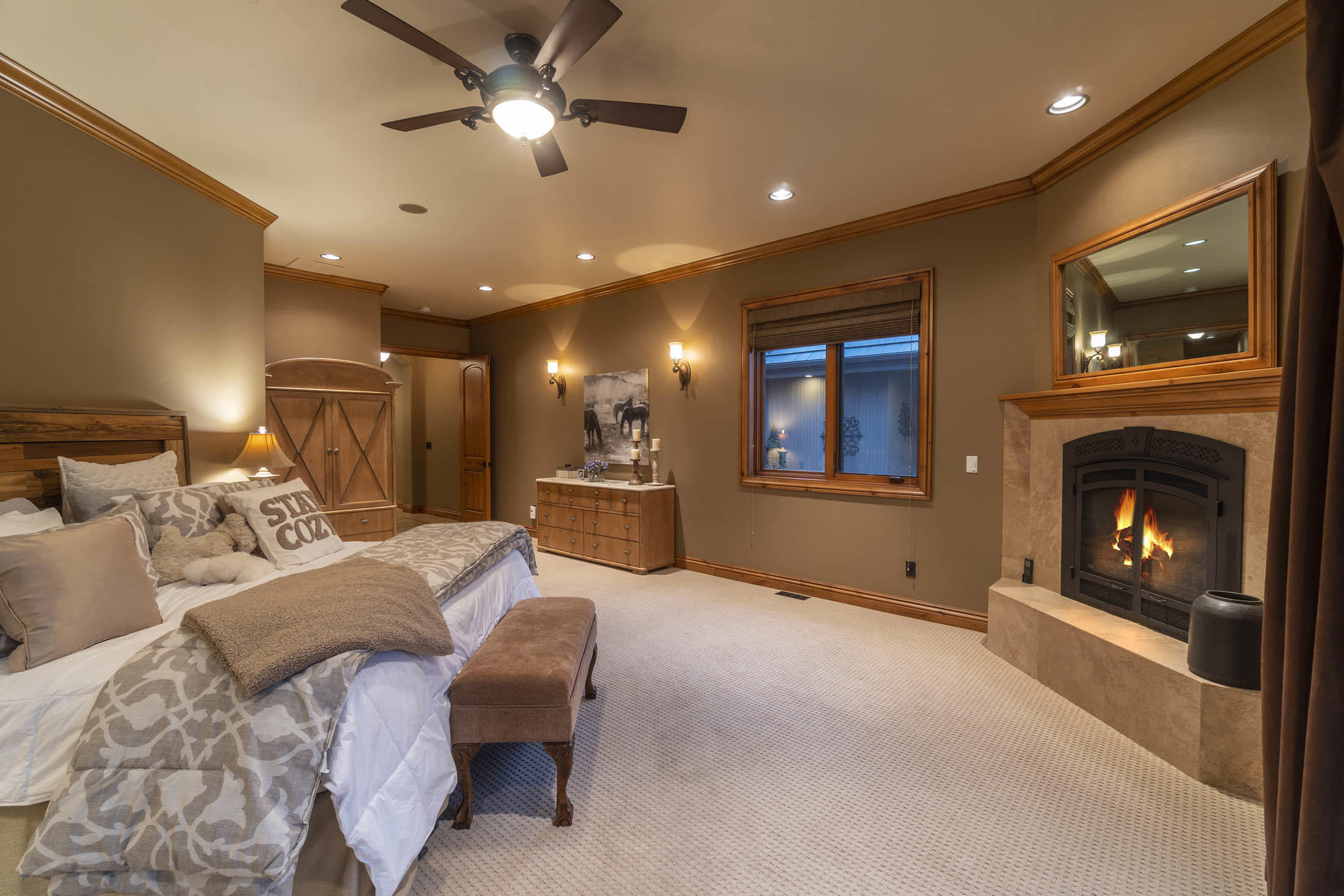 Broken Top - Residential