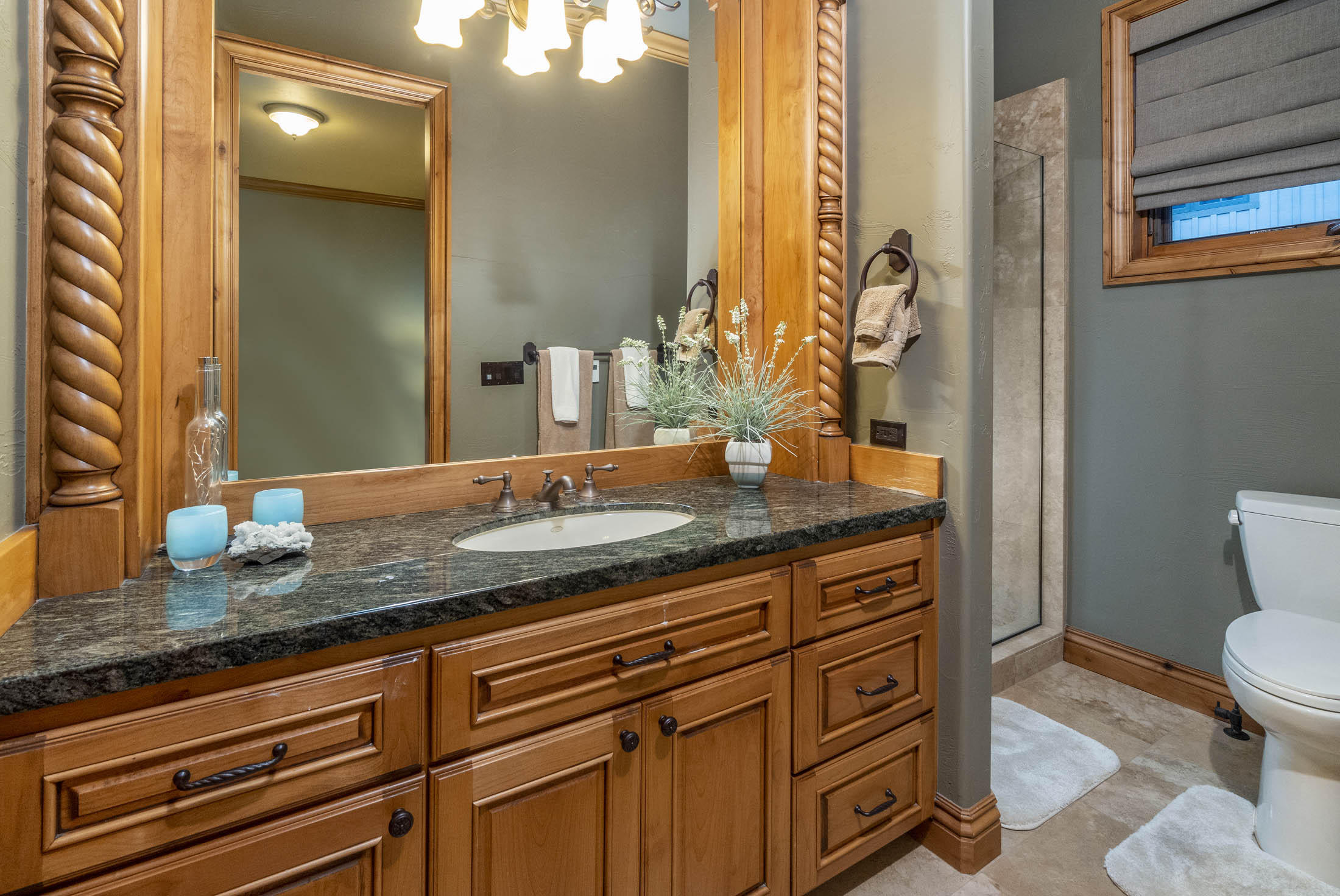 Broken Top - Residential