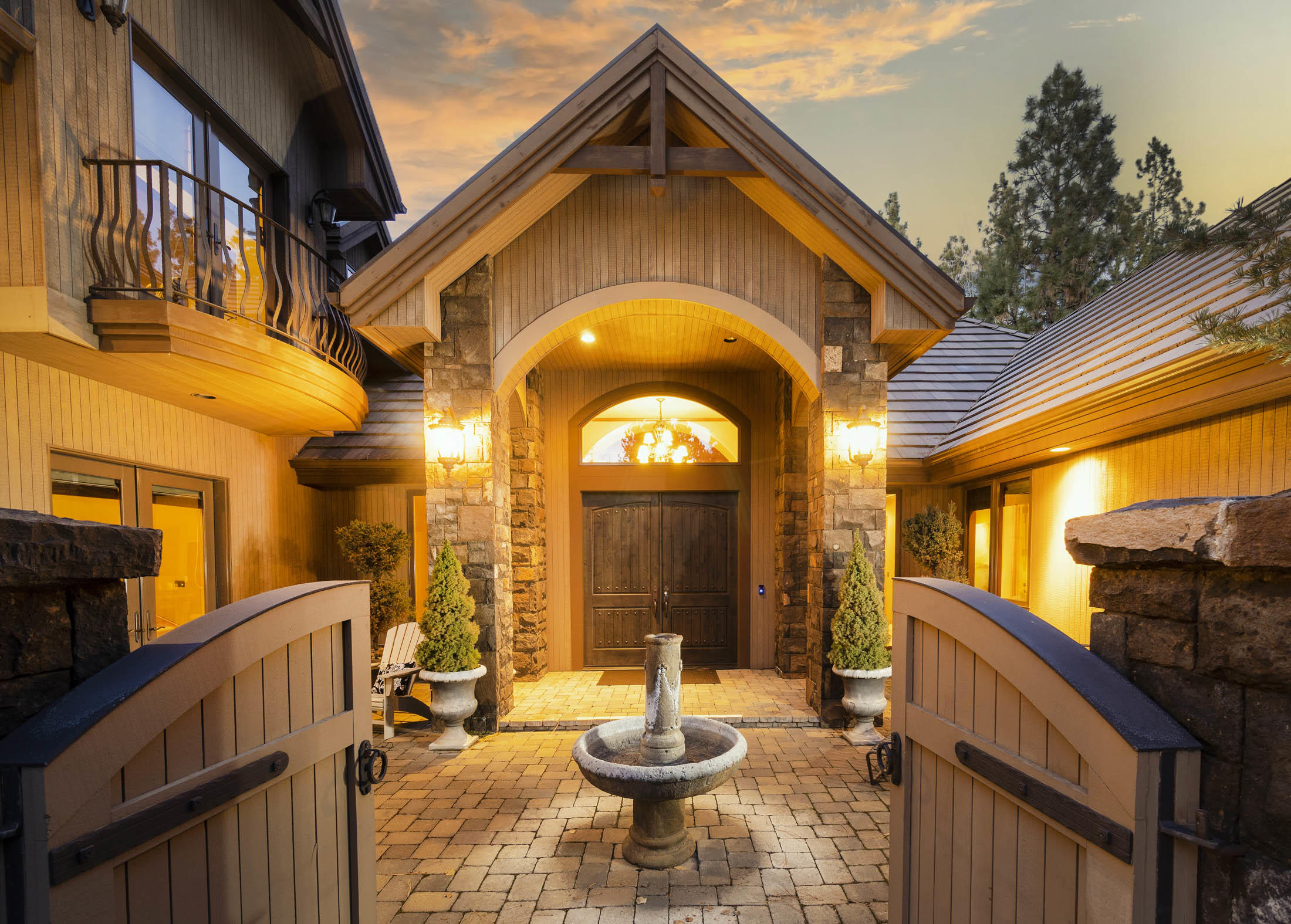 Broken Top - Residential