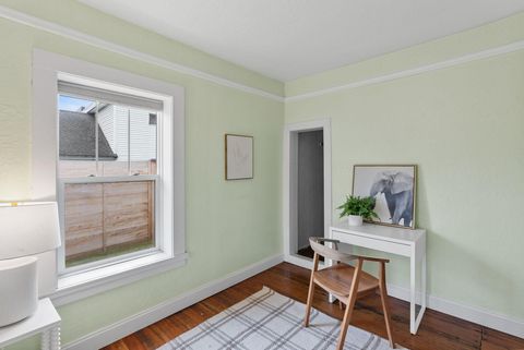 Tiny photo for 145 NW Jefferson Place, Bend, OR 97703 (MLS # 220213548)