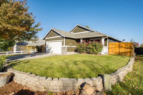 2841 SW Pumice Avenue Redmond OR 97756