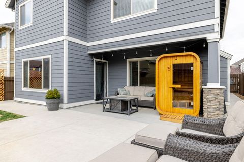 Tiny photo for 3137 NE Flagstone Avenue, Bend, OR 97701 (MLS # 220217502)