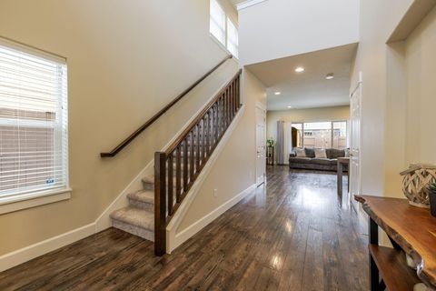 Tiny photo for 3137 NE Flagstone Avenue, Bend, OR 97701 (MLS # 220217502)