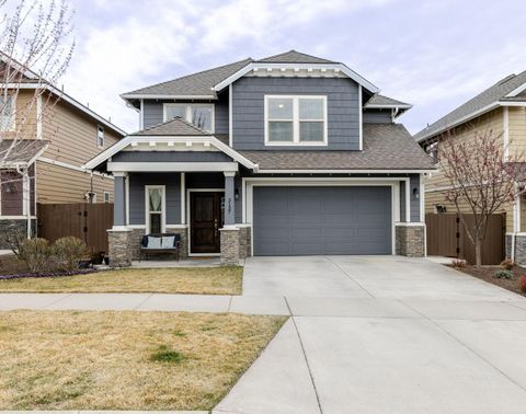 Tiny photo for 3137 NE Flagstone Avenue, Bend, OR 97701 (MLS # 220217502)