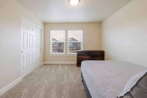 Tiny photo for 3137 NE Flagstone Avenue, Bend, OR 97701 (MLS # 220217502)