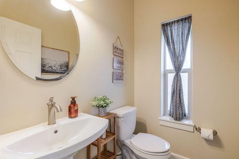 Tiny photo for 3137 NE Flagstone Avenue, Bend, OR 97701 (MLS # 220217502)