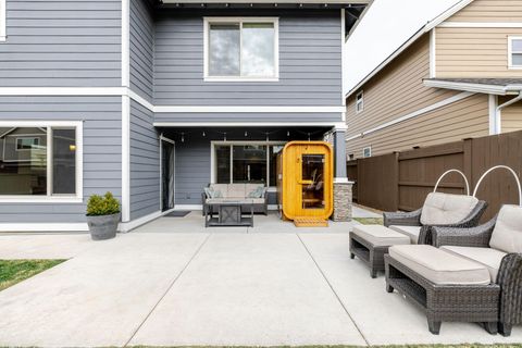 Tiny photo for 3137 NE Flagstone Avenue, Bend, OR 97701 (MLS # 220217502)