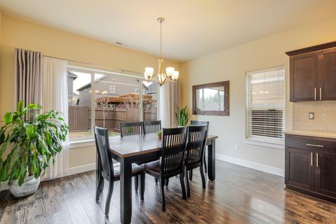 Tiny photo for 3137 NE Flagstone Avenue, Bend, OR 97701 (MLS # 220217502)