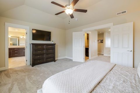 Tiny photo for 3137 NE Flagstone Avenue, Bend, OR 97701 (MLS # 220217502)