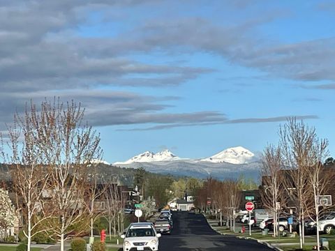 Tiny photo for 3137 NE Flagstone Avenue, Bend, OR 97701 (MLS # 220217502)