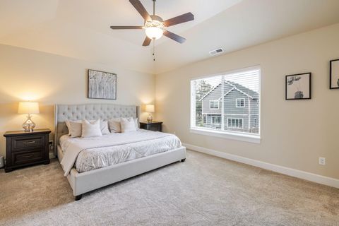 Tiny photo for 3137 NE Flagstone Avenue, Bend, OR 97701 (MLS # 220217502)