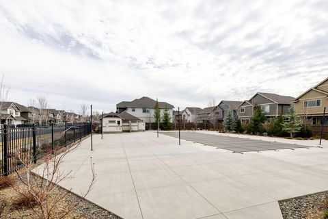 Tiny photo for 3137 NE Flagstone Avenue, Bend, OR 97701 (MLS # 220217502)