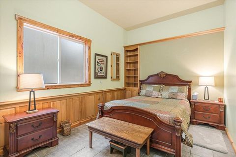 Tiny photo for 3855 NW Montgomery Avenue, Redmond, OR 97756 (MLS # 220212148)