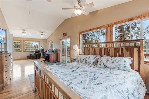 Tiny photo for 3855 NW Montgomery Avenue, Redmond, OR 97756 (MLS # 220212148)