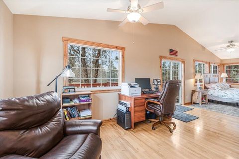 Tiny photo for 3855 NW Montgomery Avenue, Redmond, OR 97756 (MLS # 220212148)