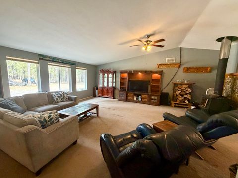 Tiny photo for 15751 Park Drive, La Pine, OR 97739 (MLS # 220217031)