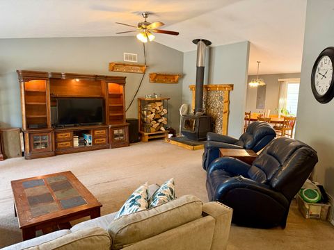 Tiny photo for 15751 Park Drive, La Pine, OR 97739 (MLS # 220217031)