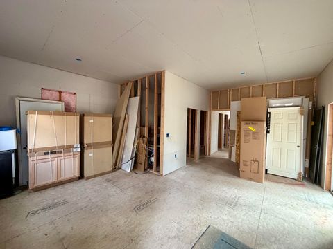 Tiny photo for 15751 Park Drive, La Pine, OR 97739 (MLS # 220217031)