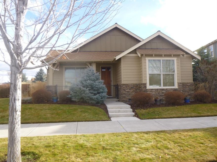 Beautiful home, lightly lived in, well maintained, and located in a great neighborhood. Walk out the backdoor to miles of hiking trails and beautiful views of the valley, them come home to amenities including open floor plan, tile floors, counters and back splash, gas fireplace, fenced back yard with mature landscaping and underground sprinklers, and covered patios for outdoor entertaining! This lovely home is just waiting for it's new family!
