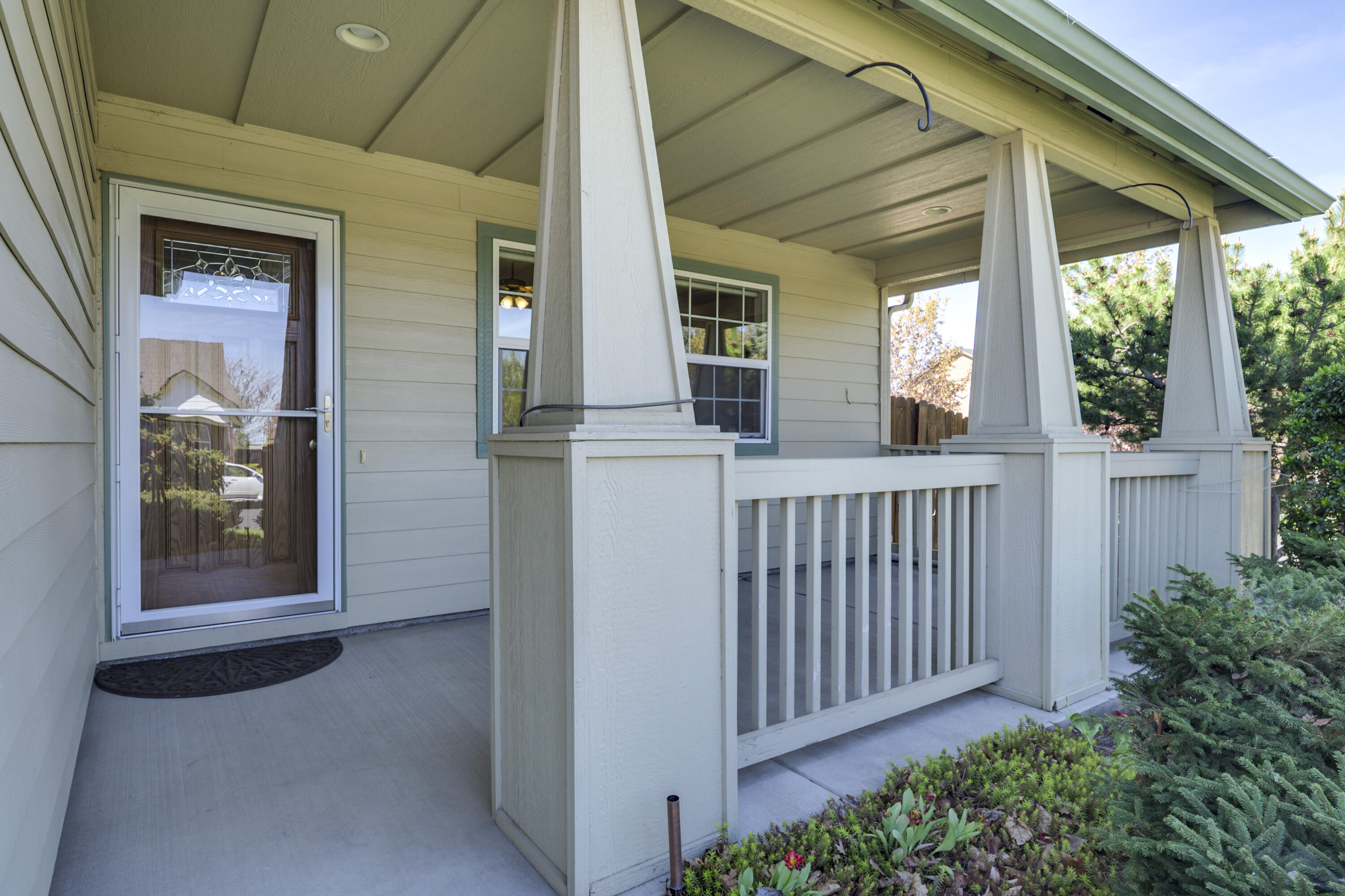 1194 NW Redwood Place