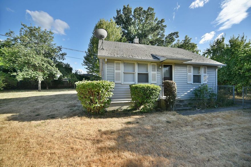 Here is a great opportunity to own a home and/or lot in Southwest Medford centrally located close to schools and shopping centers! What was at one time a nice little home at the end of a quite street sitting on a .39 acre lot is now an abundance of opportunity to bring your creativity and your elbow grease to make this little cutie shine once again! This property is located on a dead end street so there very little traffic coming through. Property is fully fenced, surrounded by mature landscaping and awaits it's new owner to bring life back into it! Schedule your showing today!